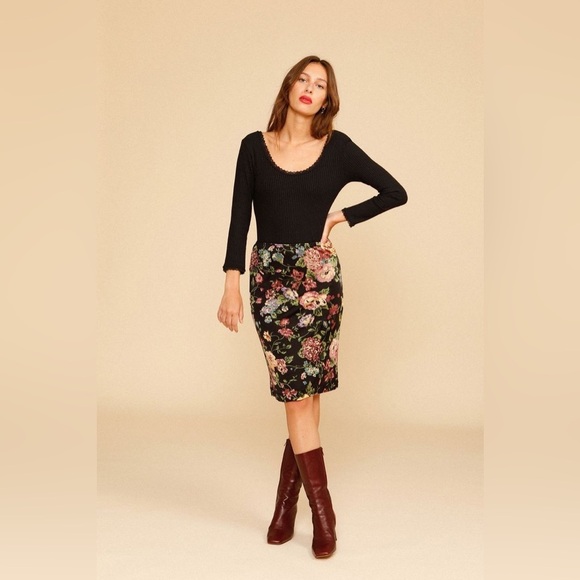 Rouje Paris 2 pc Set: Sade Wrap Top & Caro Skirt in Jardin D'Atomne Noir 34/US2 - Picture 4 of 16